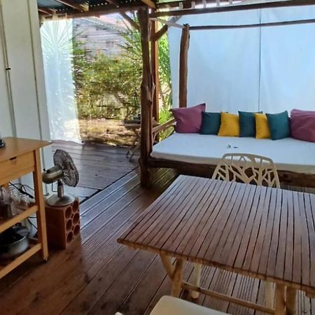 Bungalow Atypique Ti Bambou A 500M De La Plage Sainte-Anne  Eksteriør bilde