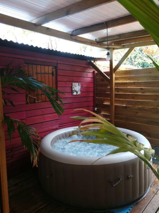 Bungalow Atypique Ti Bambou A 500M De La Plage Sainte-Anne  Eksteriør bilde