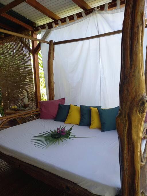 Bungalow Atypique Ti Bambou A 500M De La Plage Sainte-Anne  Eksteriør bilde