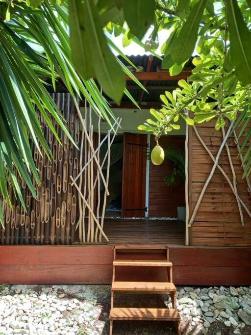 Bungalow Atypique Ti Bambou A 500M De La Plage Sainte-Anne  Eksteriør bilde